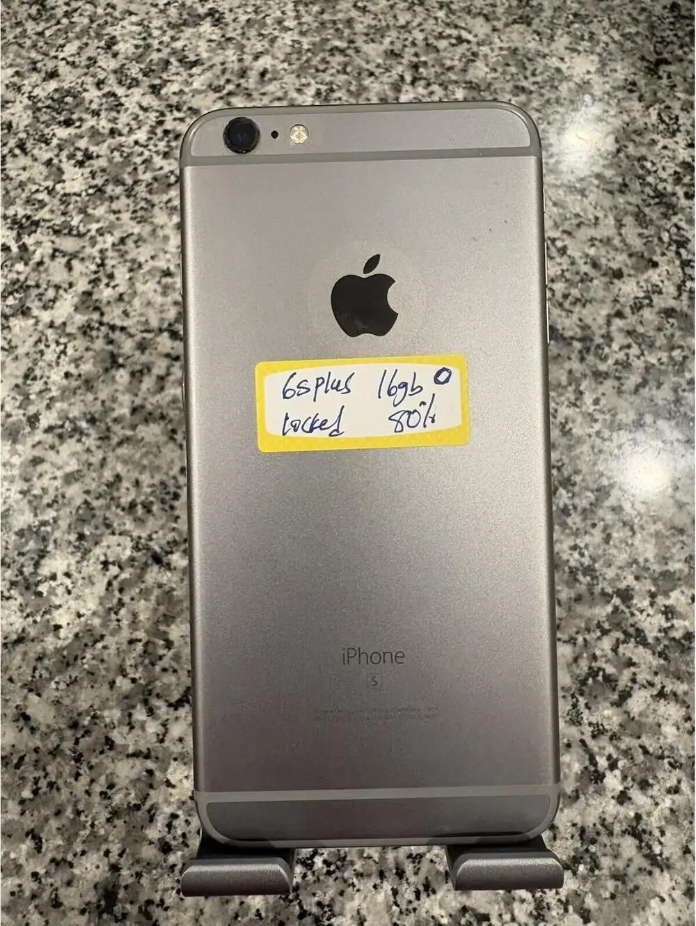 Apple iPhone 7 Plus - 16 GB - Black(Carrier Locked Cricket) Battery Health 80% O